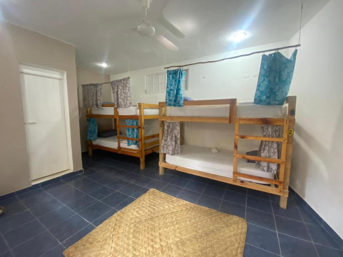 Barco Verde Hostel Остров Холбокс Экстерьер фото